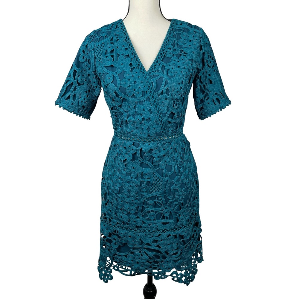 Adelyn Rae Women's Sheath Mini Dress Small Teal Blue Floral Lace V Neck Cocktail